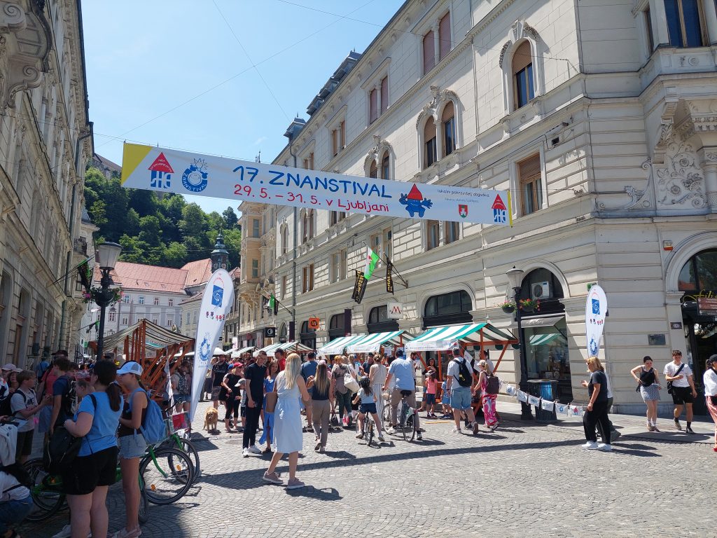 A photo of the science festival in Selnica ob Dravi
